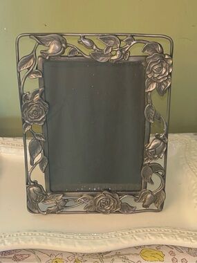 Jennifer Moore Silver Floral Rose Metal Picture Frame
